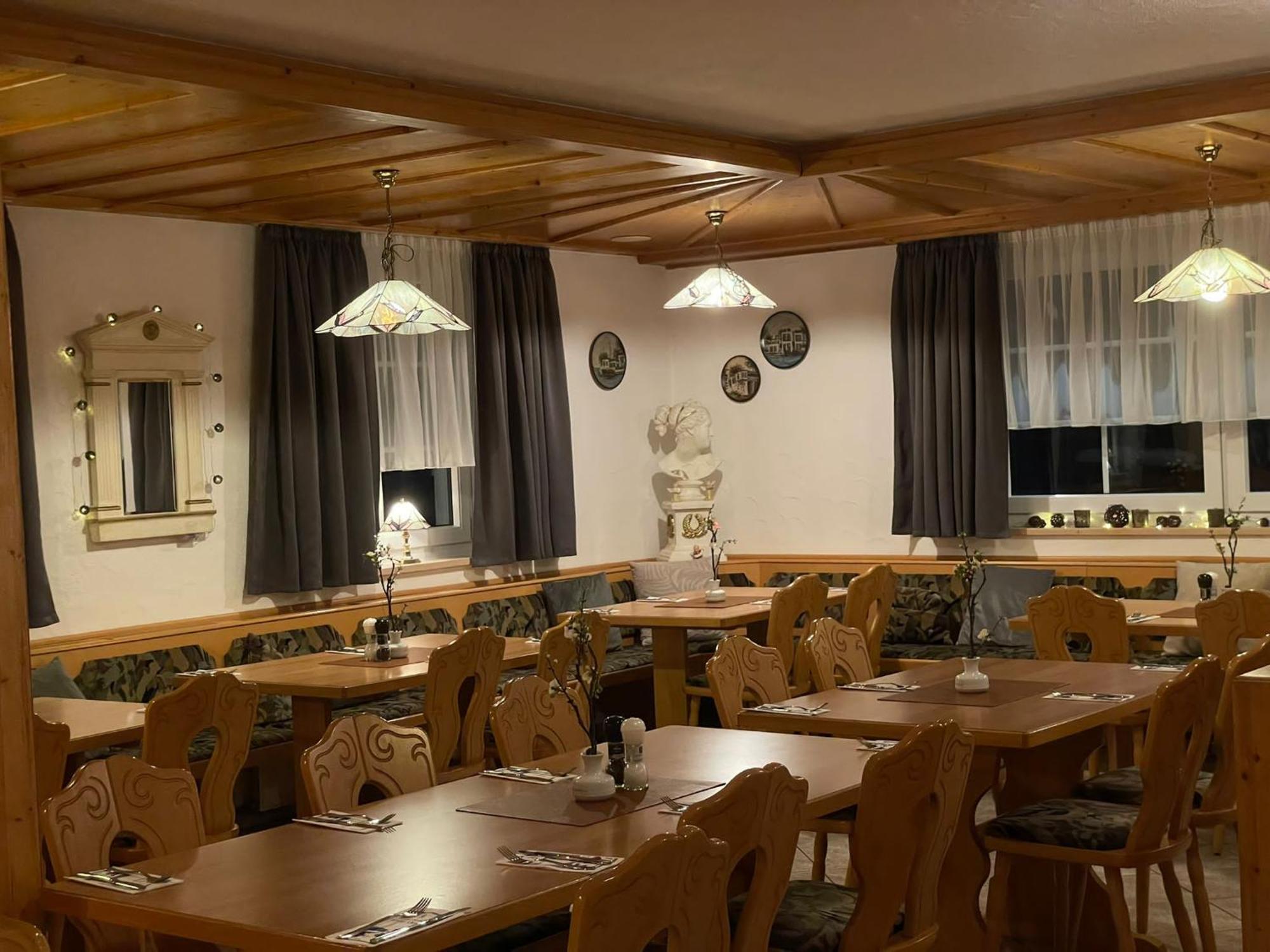 Gasthaus Hecht Orsingen-Nenzingen Exterior photo